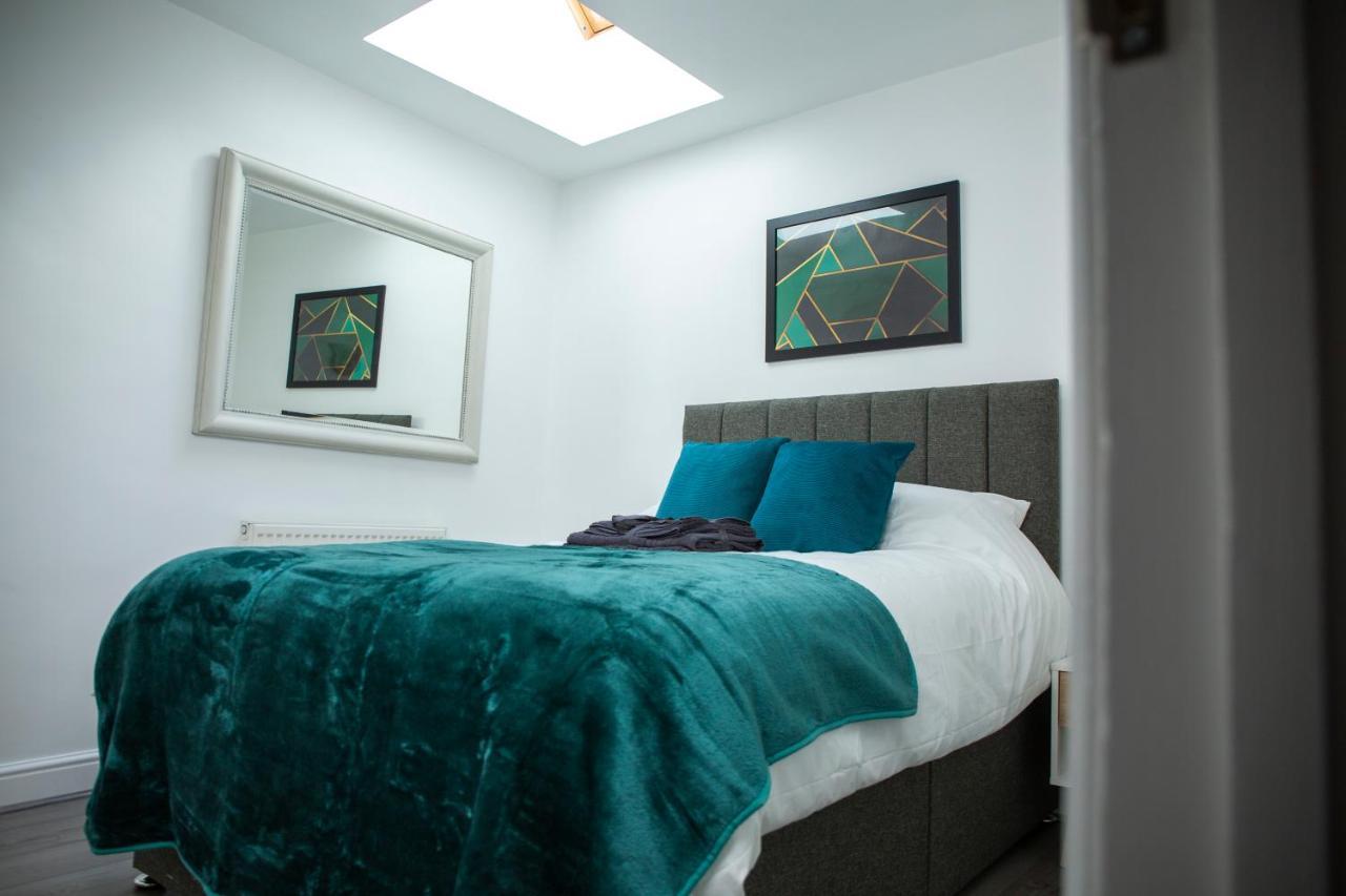 Modern Townhouse Apartment With Free Parking And Wifi Stratford-upon-Avon Exterior foto