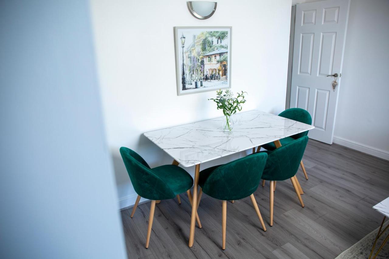 Modern Townhouse Apartment With Free Parking And Wifi Stratford-upon-Avon Exterior foto
