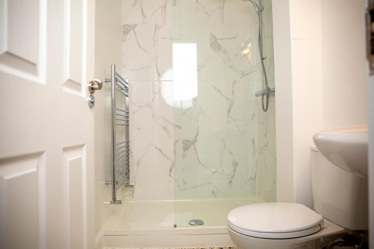 Modern Townhouse Apartment With Free Parking And Wifi Stratford-upon-Avon Exterior foto